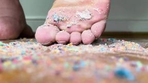 Mom's dirty feet crunch cornflakes in sickening fetish flix