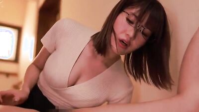 One Day When My Affair Got Caught, I Was Made To Punish Her Big Butt Mom Many Times At High Speed Woman On Top Posture. Riho Fujimori