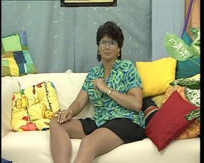 Mature Mom with Blue Balls - Anna