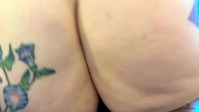 let me feed you this cobra load: sexy bbw eats king cobra cum