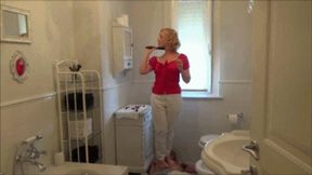 Goddess Kalypso - Doing makeup - REMASTERED