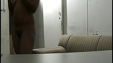 MULHER CASADA O CORNO FICA EM CASA ESPERANDO ELA VOLTAR