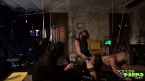Webmaskter ravishes Nora's Barcelona-bound beauty, unbound