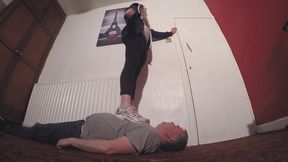 Dancing Sophie 407 Sneakers On His Body FLOOR CAM