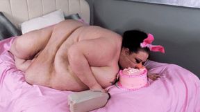 Jloves: Cake for Piggy - MP4 4k