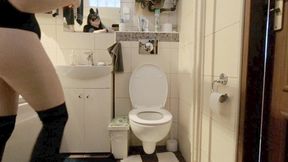Horny&HOTTEST toilet visit you've ever seen with my face - nearly :D