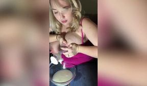 milf pumps and drinks her milk