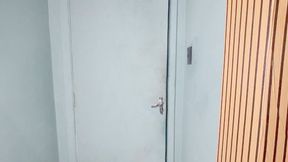 A BEAUTIFUL BRAZILIAN BRUNETTE KISSING INTENSIVELY THE ORIENTAL PIZZA DELIVERY MAN - BY BABI VENTURA AND KOBAYASHI - CLIP 1