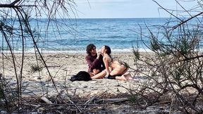 Passionate lovers' beach encounter - Liquid release at 7:40 and 13:25 - Shot with my new lens