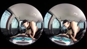 Chunky babe giving blowjob in the carwash