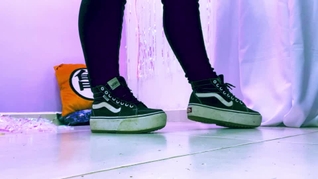 Ignoring you while dangling my dirty shoes(POV foot worship,sexy dangling,shoe fetish,stockings)
