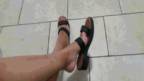 Three pairs of flip flops WMV(1920*1080)HD