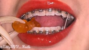 Crushing gummy bears with my sharp white teeth (with braces and long nails) - Vore, Giantess, Asian