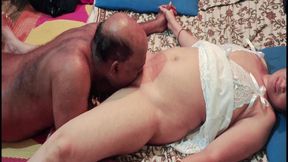 Indian Bhabhi Have Sex with Her Boyfriend