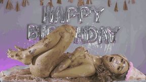 WAM !! HAPPY BIRTHDAY MARTINA VS A BIG CAKE