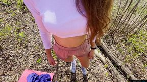 Forest stroll led to cum exchange!