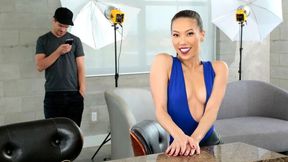 Awesome Asian teen Kalina Ryu and a huge wiener in her wet pussy