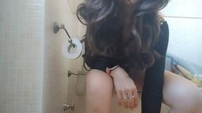 my dear brunette neighbour on the toilet, so hot