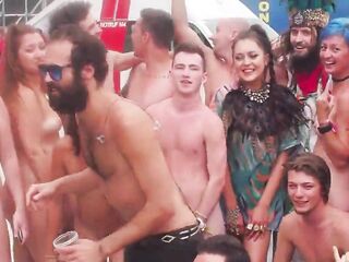 Bare bei Festival