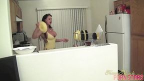 Glamour Nikki's babe video