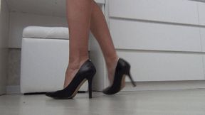 Sore feet in tight shoes c