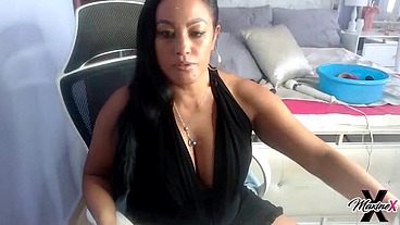 Maxine X Oils Her Massive Boobies Up To Fuck & Vibe Her Pussy!