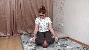 Curvy 19 yo girl pins partner to the floor with her knees, vf2918x 1080p