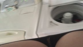 Tiny man hangs onto Giantess shoulder, falls into dirty laundry