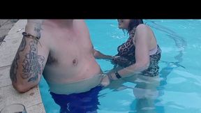 bigjoefuckalot pool fuck with slut masturbating with creepy