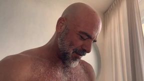 Unshaved wolf finds elation in rock-hard penetrating