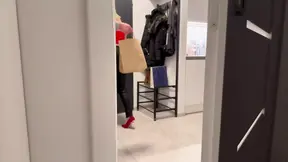 Pizza Guy Seduced by Attractive Mature Women