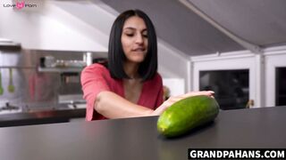 Brunette Sarah Cute is sucking cock while getting fingered