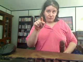 Pale skin BBW webcam MILF with lard booty knows sign language