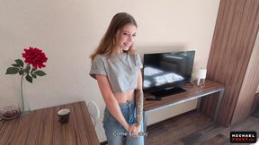 Sibling Seduction: Big Dick&#x1F32D; Daddy Steals Innocent Daughter's Virginity on First Date