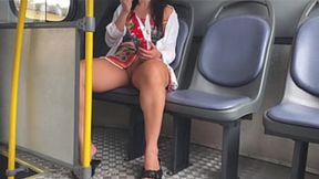'Teen Stepsis Riding Bus Nude-Butt&#x516C;&#x5F00;'