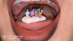 Vore, eating little men with my razor sharp teeth as a giantess