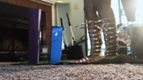Giantess finds Tinies Living in her Home 1080
