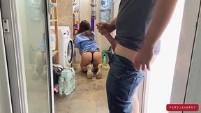 Latina maid flashed upskirt and helped me cum when saw my boner