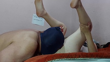Estaba muy caliente e invité a mi vecino casado a chuparme la vagina y cola. Vecina caliente casada