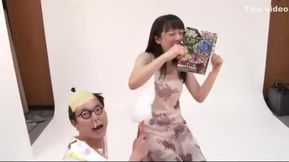 Cute Asian Chick Sends Frissons with Feather