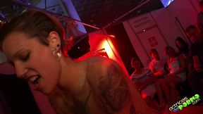 un show privado en el salon erotico de valencia