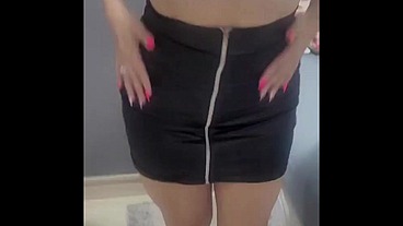 SEXO AMADOR CASEIRO DO CASAL!ESPOSA FEZ UM STRIPTEASE E DEPOIS DEU GOSTOSO DE QUATRO!