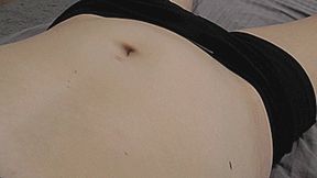 A LOSER UNDER THE FEET OF A BLONDE!MP4