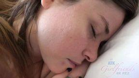 Teen Threesome in Hotel