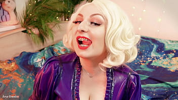 mukbang video - blonde eating ice-cream close up video - girl in braces (Arya Grander)