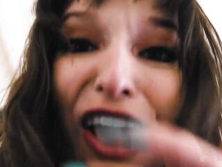 stepmom Lexi and step daughter eliza hey that tickles