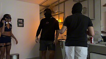 DOIS PAU NA BUCETA DA POLICIA