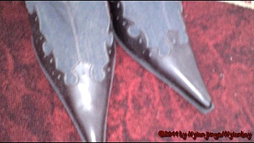 Feinstrumpfhose und Jeans Heels (von einem weiblichen Fan)