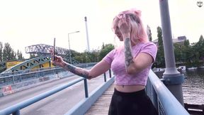 Kitty Azora Lynx Swears For Hard Fickshoot Session