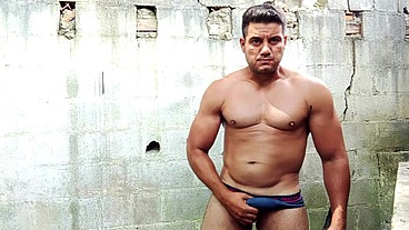 YURI GAÚCHO - BODYBUILDER HORNY AND CUMLOAD
